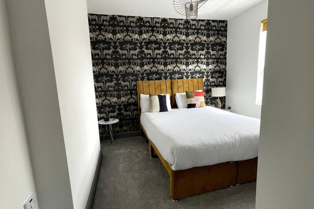 Luxury 2 Bed Duplex Apartment By Yo Room! - Leicester City- Free Parking エクステリア 写真